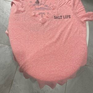 Salt Life Peach short sleeve tee
V neck 
Size L 
Cotton/rayon